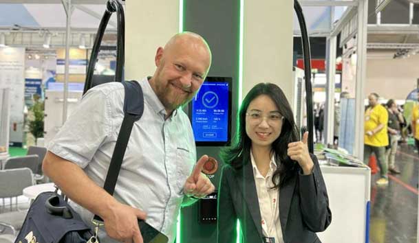 鴻嘉利閃耀2024歐洲智慧能源展丨聚焦創(chuàng)新技術(shù)，共筑全球碳中和未來(lái)(圖9)