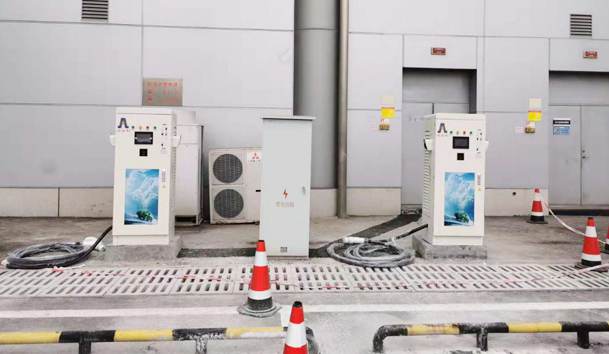 重慶江北機(jī)場(chǎng)停機(jī)坪室外充電站60KW+7KW充電樁項(xiàng)目案列